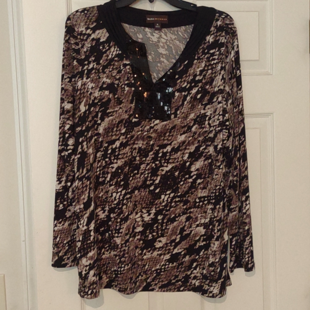 Dana Buchman XL Blouse size XL in brown and black.
